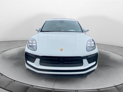2023 Porsche Macan Base