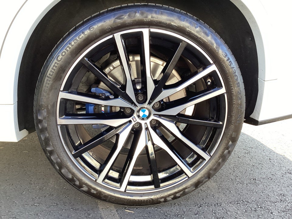 2022 BMW X5 M50i