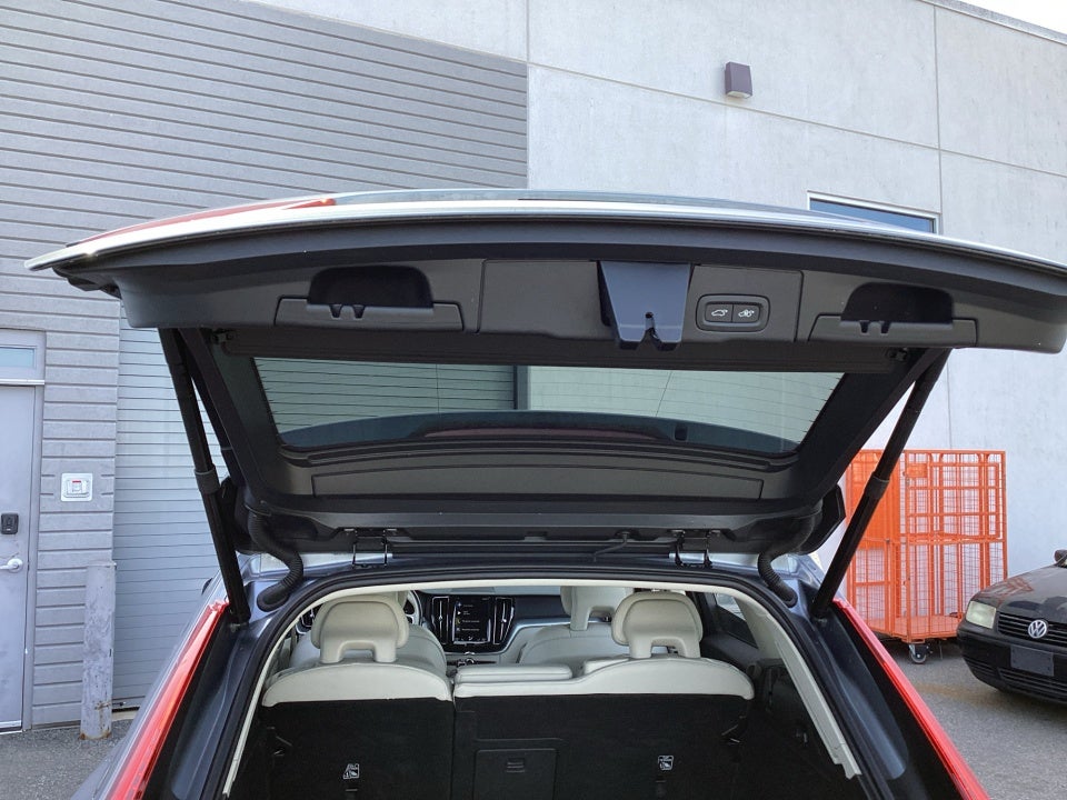 2018 Volvo XC60 T6 Momentum