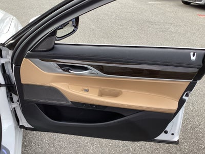 2021 BMW 750i xDrive