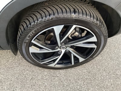 2020 Volvo XC40 T5 R-Design