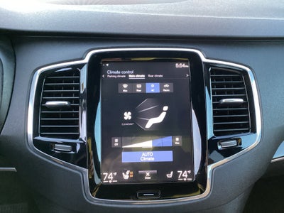 2018 Volvo XC90 T6 Momentum