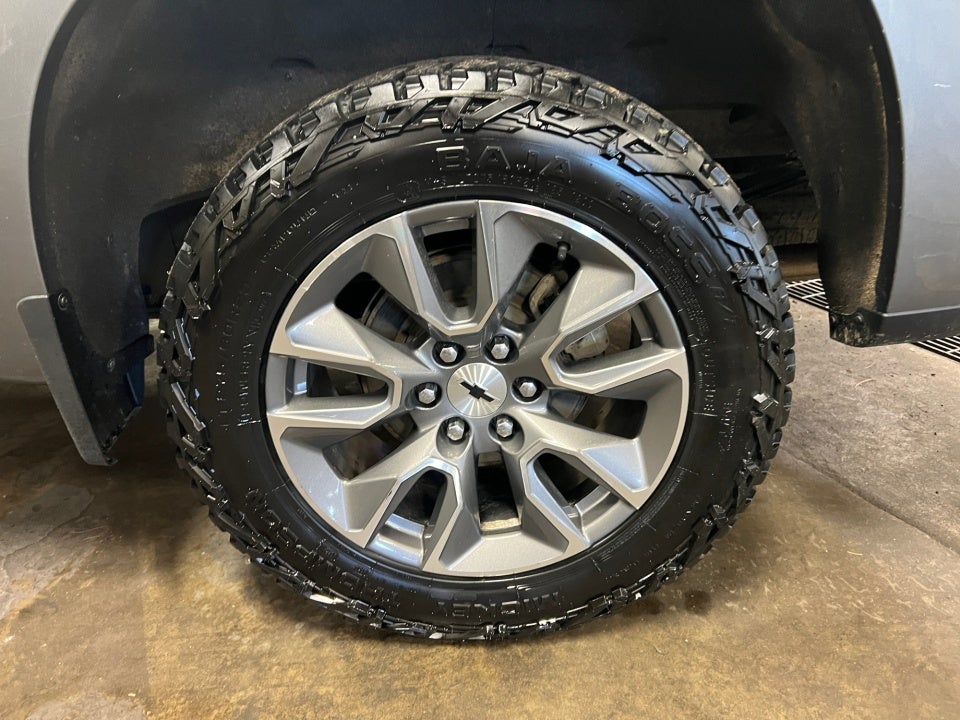 2021 Chevrolet Silverado 1500 4WD Crew Cab Short Bed RST