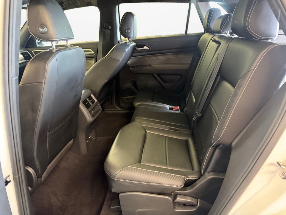 2022 Volkswagen Atlas Cross Sport 2.0T SEL R-Line