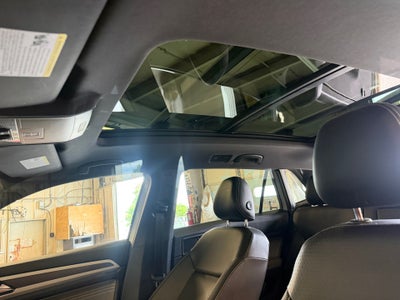 2022 Volkswagen Atlas Cross Sport 2.0T SEL R-Line