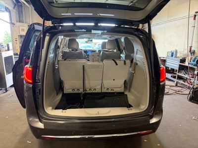 2019 Chrysler Pacifica Hybrid Limited