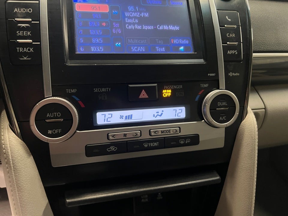 2012 Toyota Camry Hybrid XLE