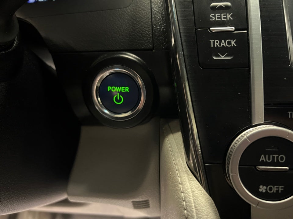 2012 Toyota Camry Hybrid XLE