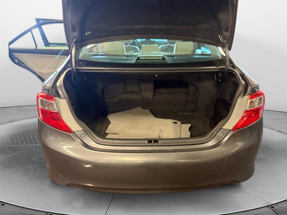 2014 Toyota Camry Hybrid XLE