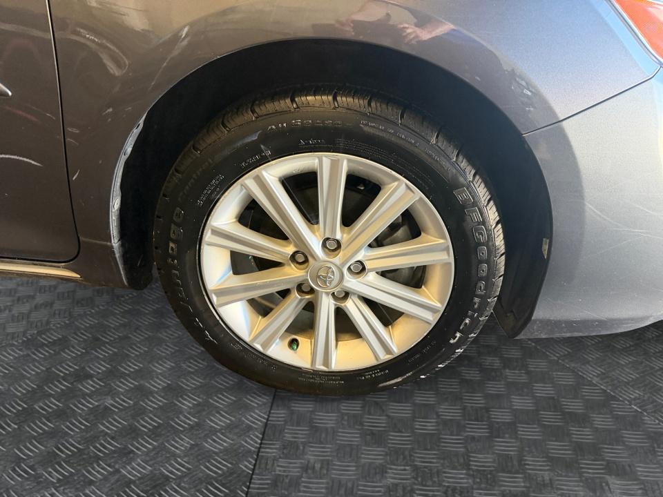 2014 Toyota Camry Hybrid XLE