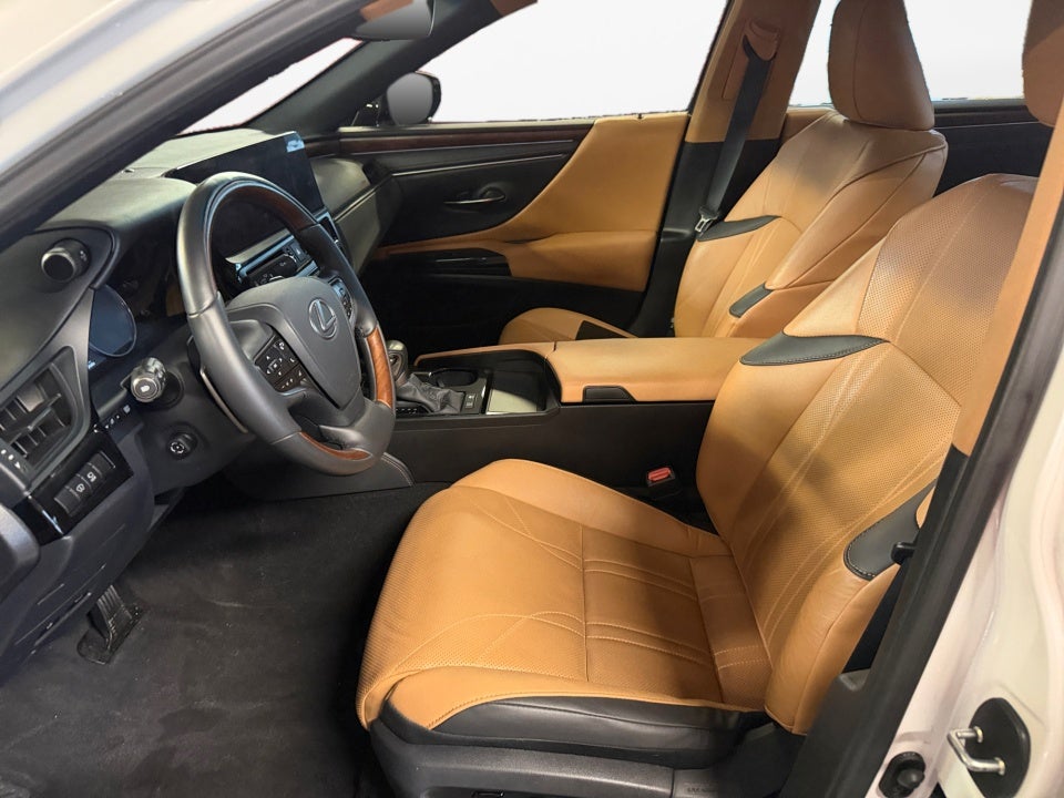 2025 Lexus ES 300h ES 300h Luxury
