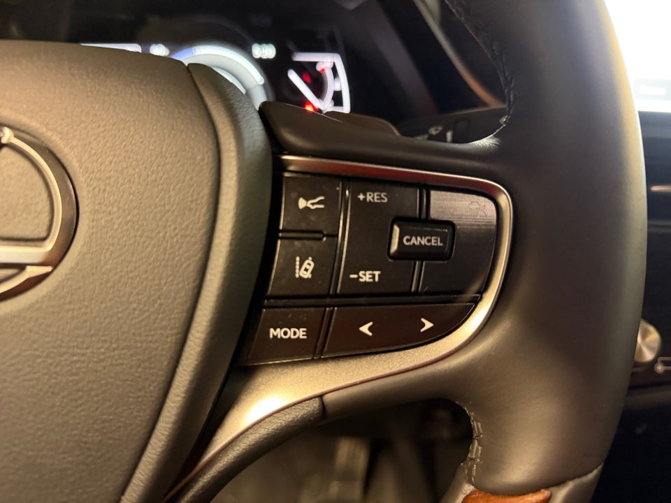 2025 Lexus ES 300h ES 300h Luxury