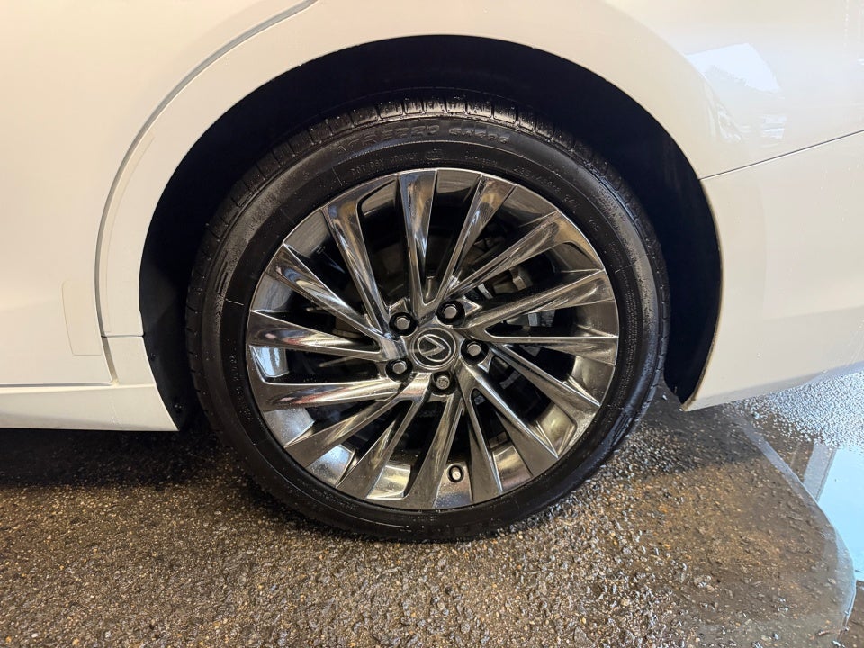 2025 Lexus ES 300h ES 300h Luxury