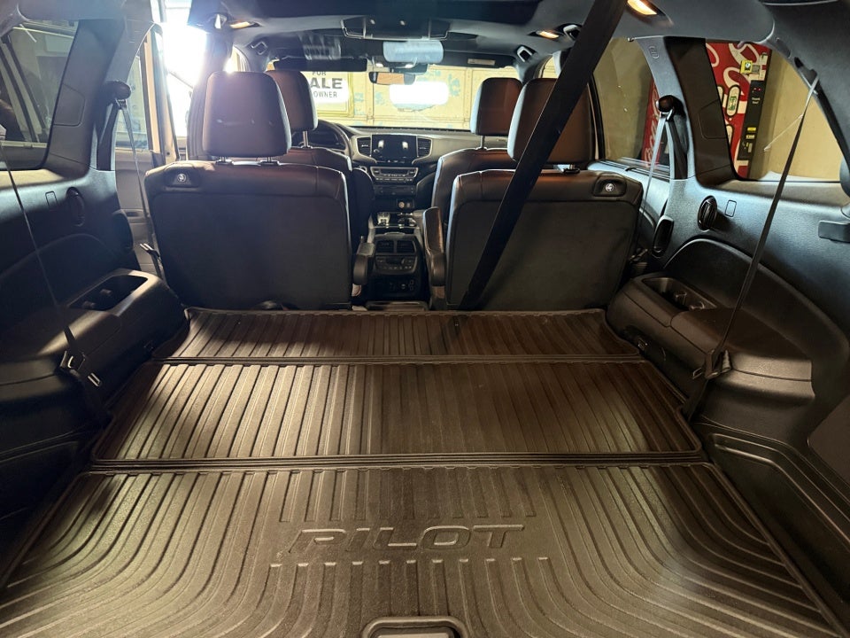 2021 Honda Pilot AWD Black Edition