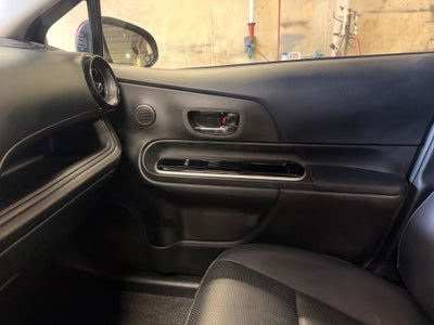 2018 Toyota Prius c Four