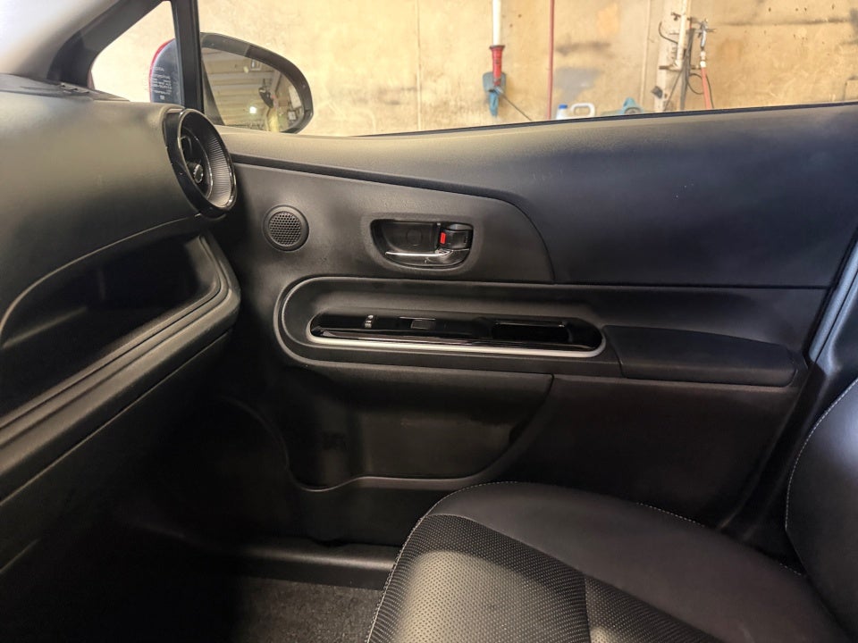2018 Toyota Prius c Four