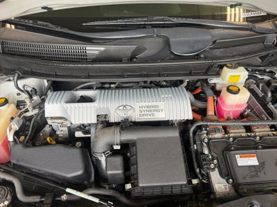 2013 Toyota Prius v Five
