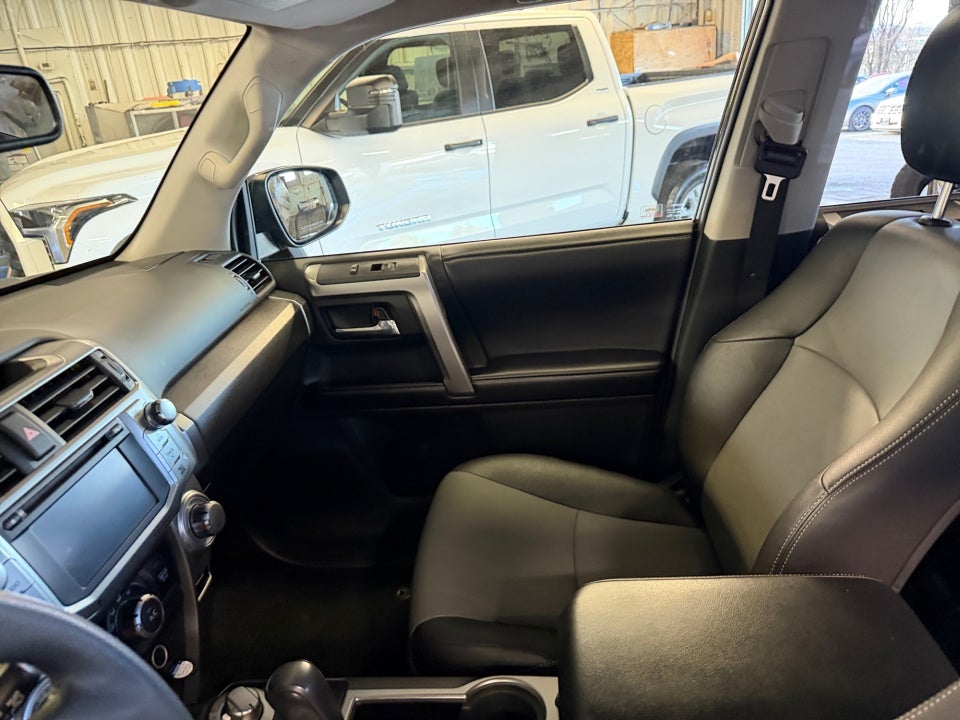 2017 Toyota 4Runner SR5 Premium