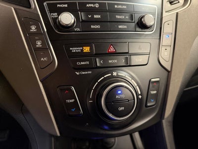 2017 Hyundai Santa Fe SE