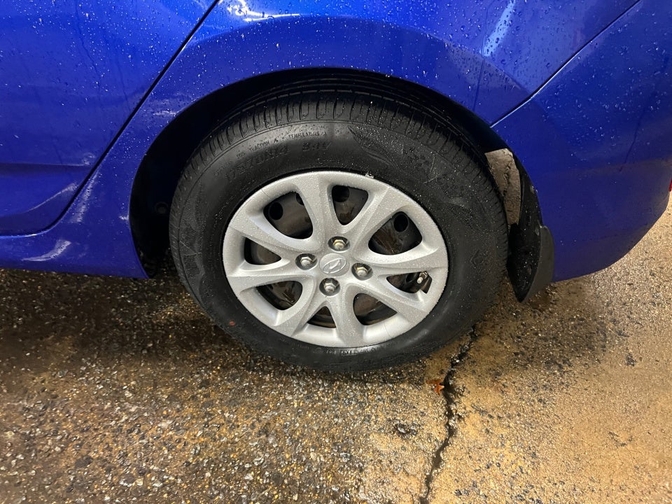 2013 Hyundai Accent GS