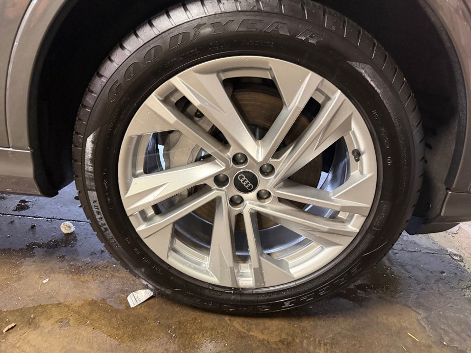 2021 Audi Q7 Premium Plus 45 TFSI quattro Tiptronic