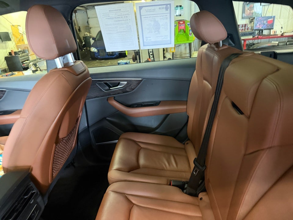 2021 Audi Q7 Premium Plus 45 TFSI quattro Tiptronic