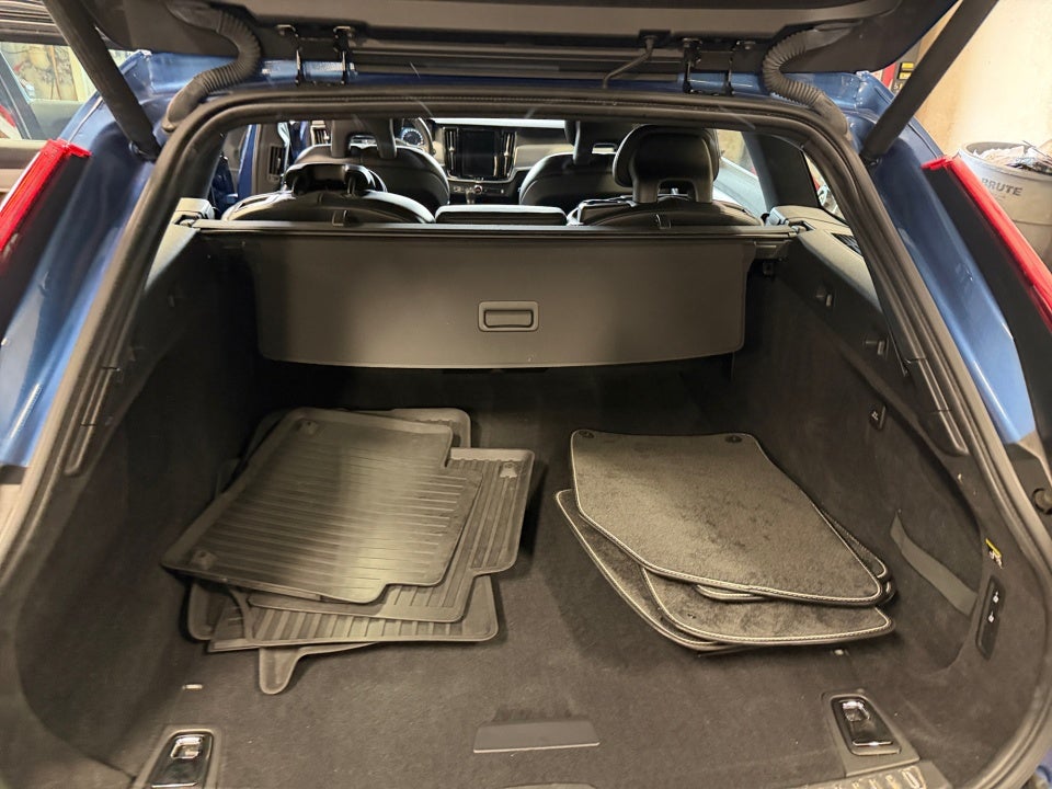 2018 Volvo V90 T5 R-Design