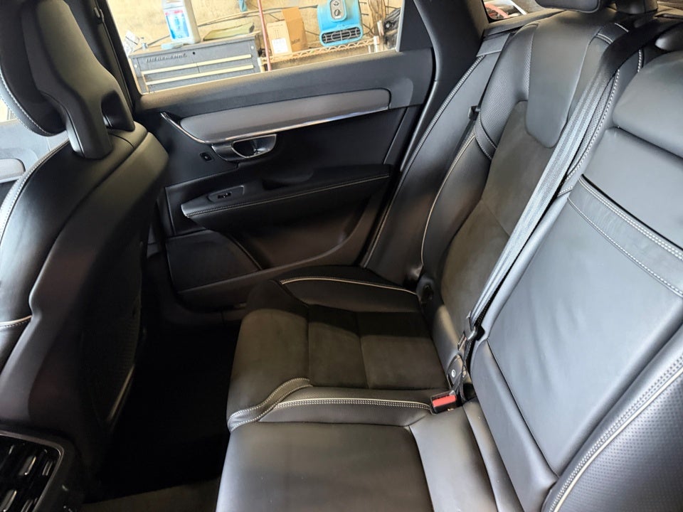 2018 Volvo V90 T5 R-Design