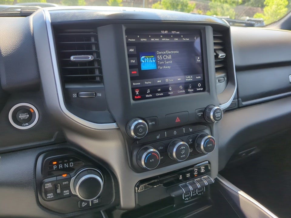2020 RAM 1500 Big Horn Crew Cab 4x4 5'7" Box