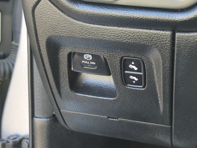 2020 RAM 1500 Big Horn Crew Cab 4x4 5'7" Box