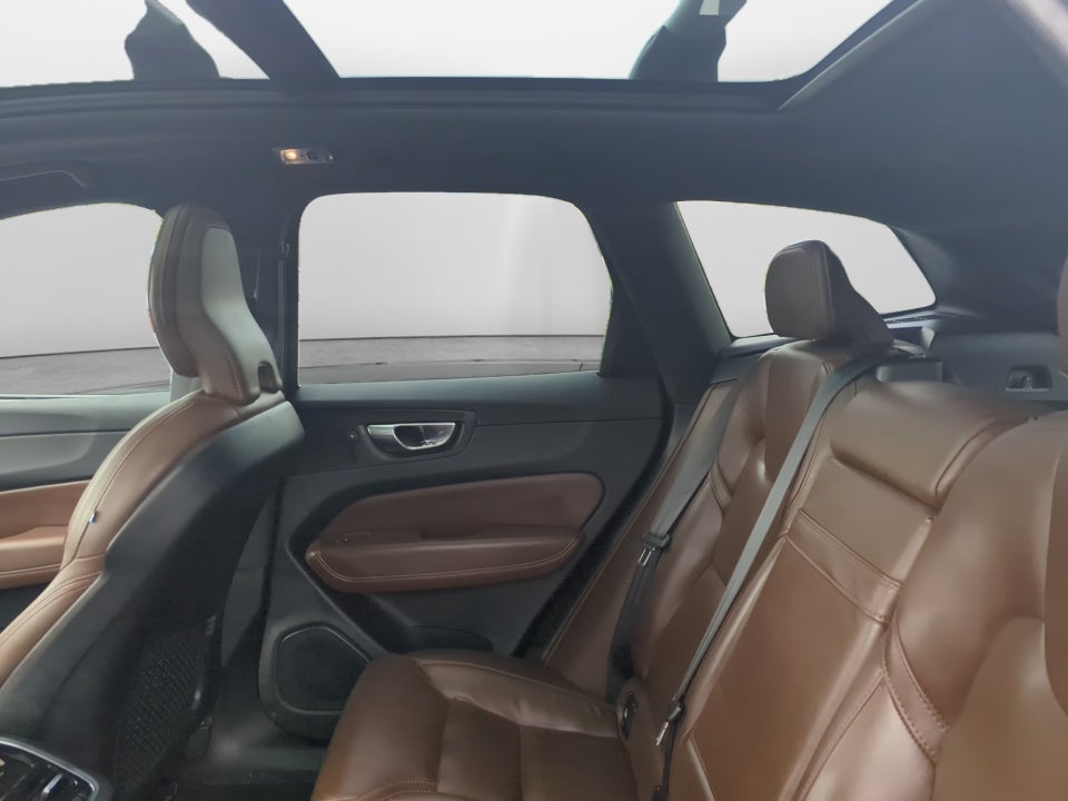 2021 Volvo XC60 Inscription
