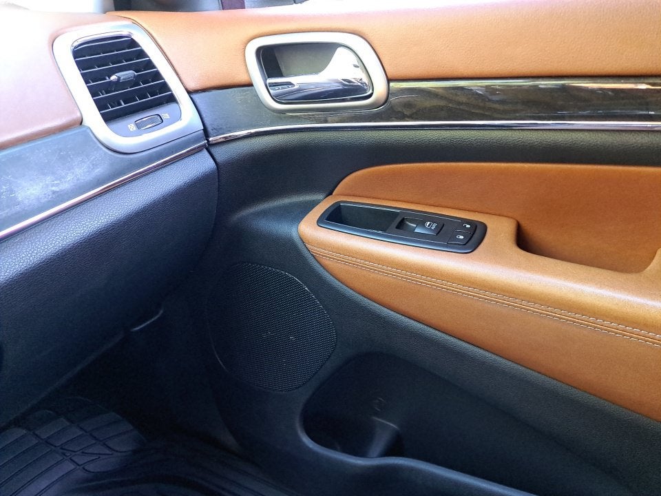 2012 Jeep Grand Cherokee Overland Summit
