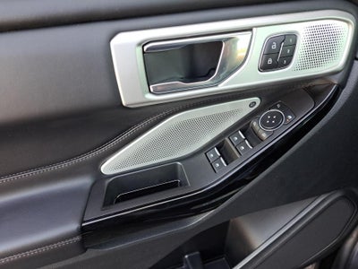 2023 Ford Explorer Platinum