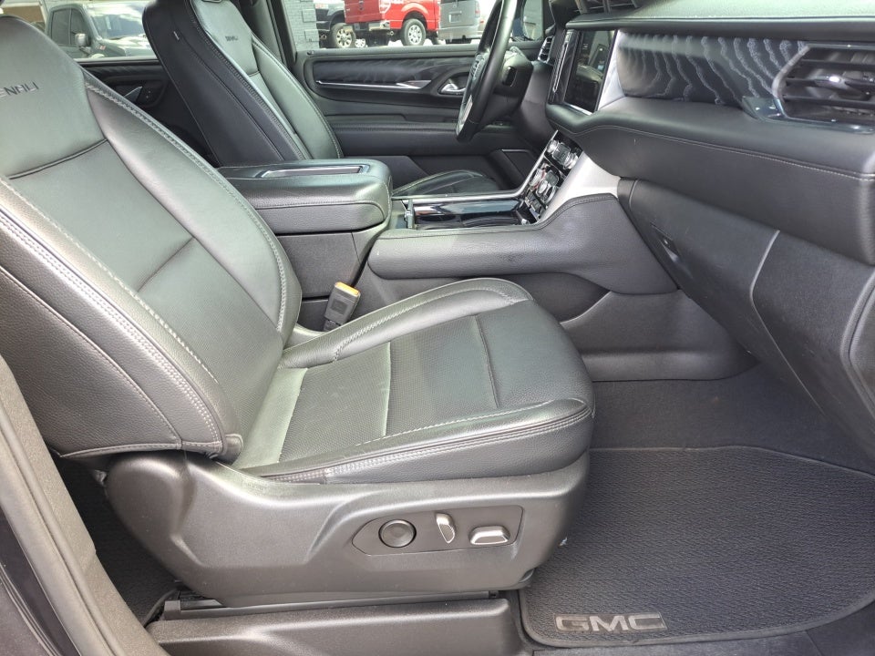 2023 GMC Yukon 4WD Denali