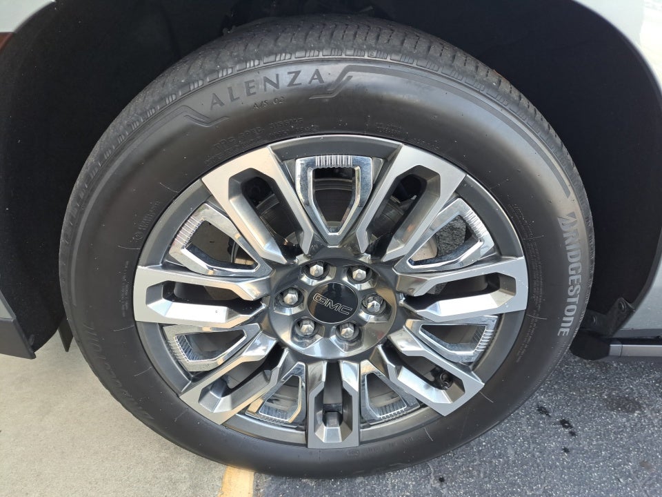 2024 GMC Yukon Denali Ultimate