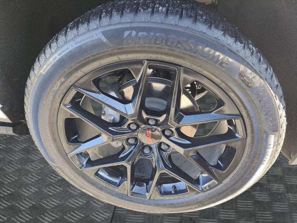 2023 GMC Yukon XL 4WD Denali