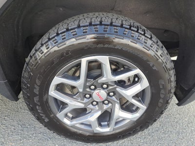 2024 GMC Sierra 1500 4WD Crew Cab Short Box SLT