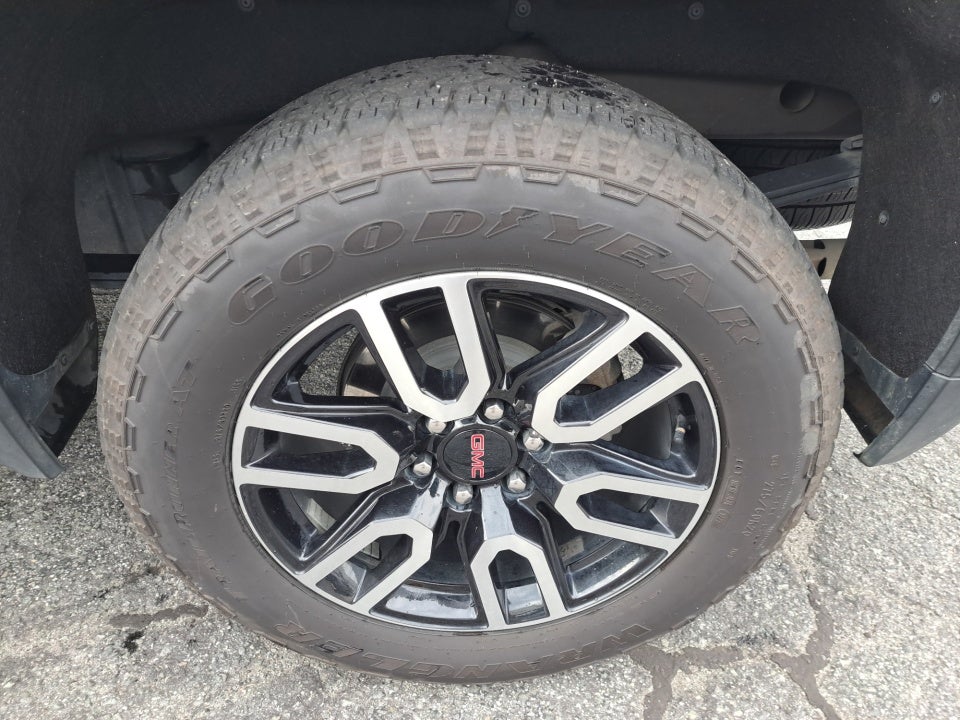 2023 GMC Sierra 1500 4WD Crew Cab Short Box AT4