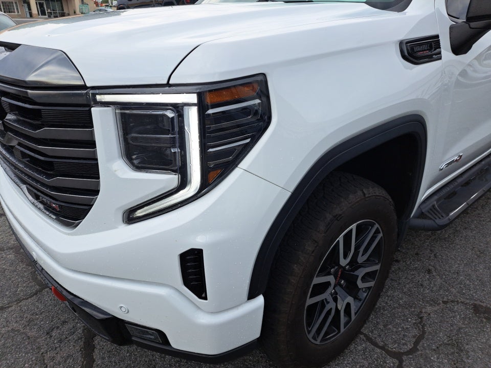 2023 GMC Sierra 1500 4WD Crew Cab Short Box AT4