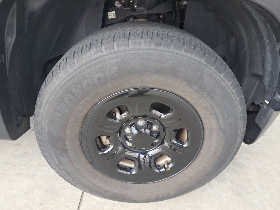 2022 Nissan Frontier S