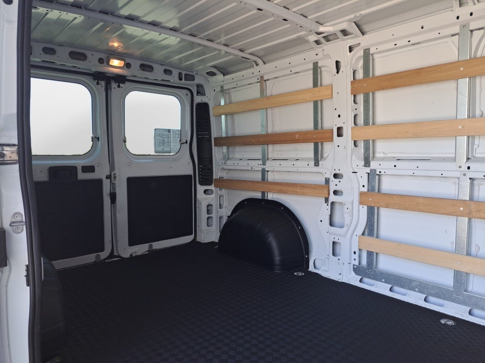 2025 RAM ProMaster 2500 Cargo Van Tradesman Low Roof 136" WB w/Pass Seat
