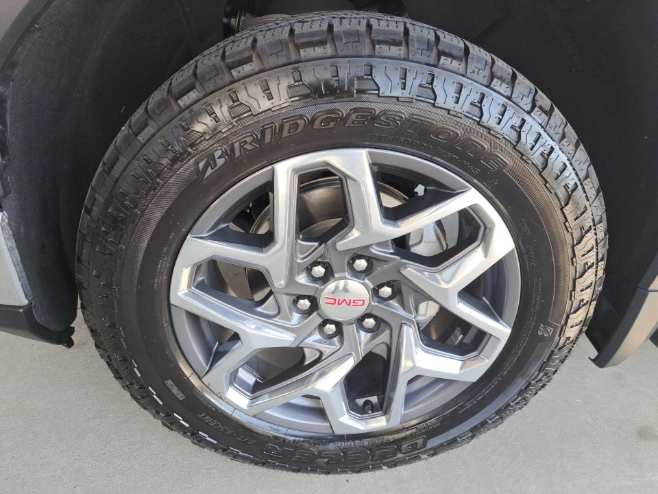 2023 GMC Sierra 1500 4WD Crew Cab Short Box SLT