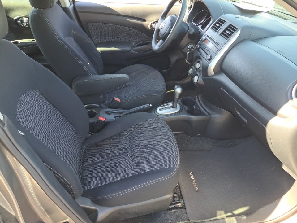 2014 Nissan Versa 1.6 SV