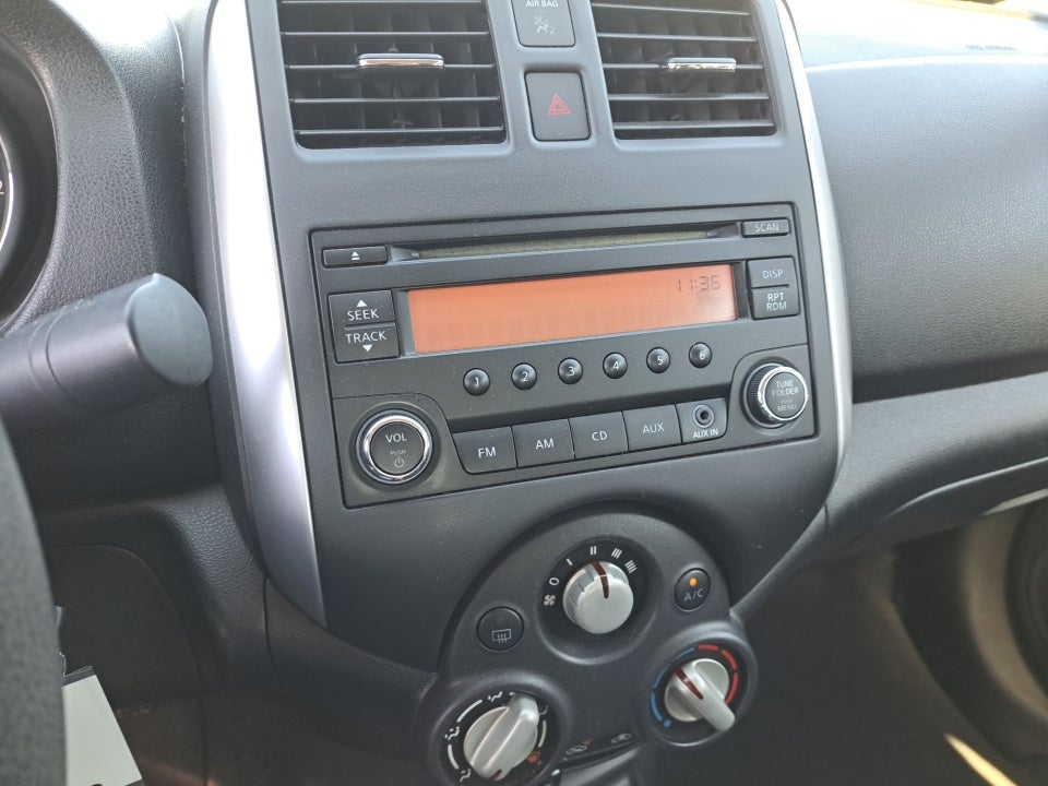 2014 Nissan Versa 1.6 SV