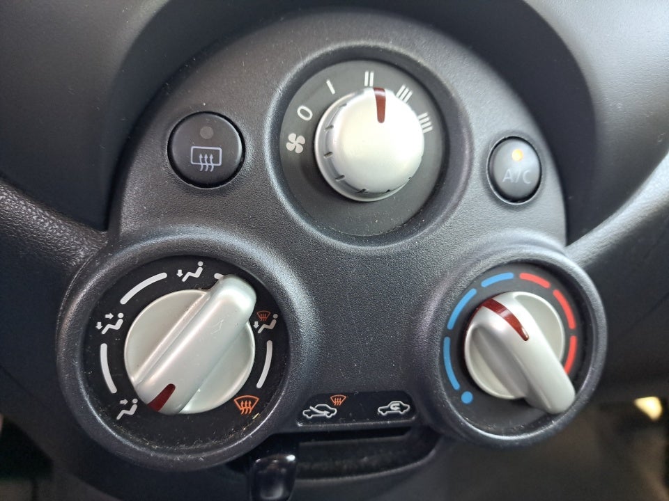 2014 Nissan Versa 1.6 SV