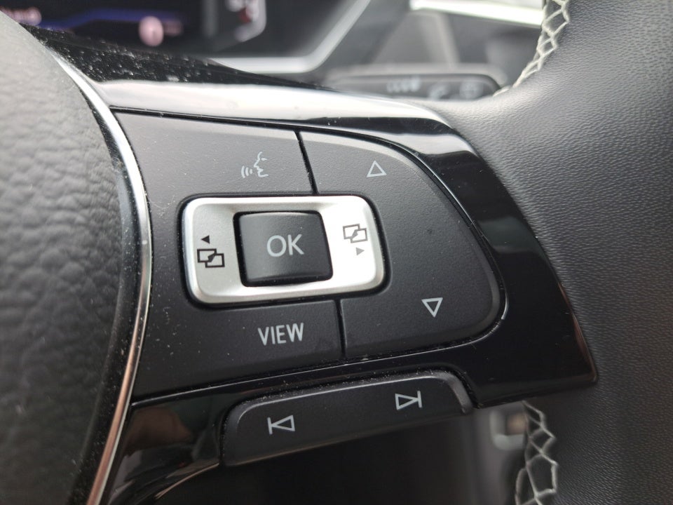 2021 Volkswagen Tiguan 2.0T SEL