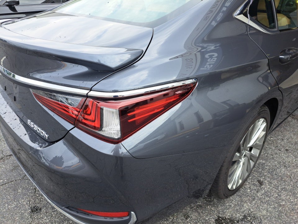 2023 Lexus ES 300h ES 300h Ultra Luxury