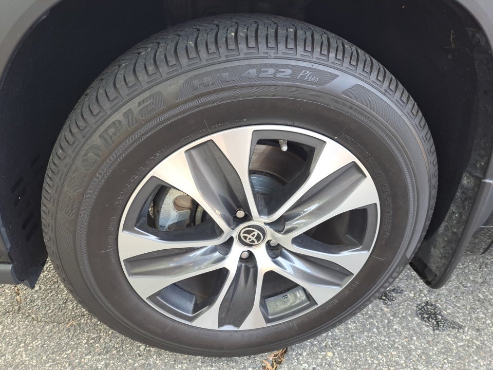 2023 Toyota Highlander Hybrid XLE