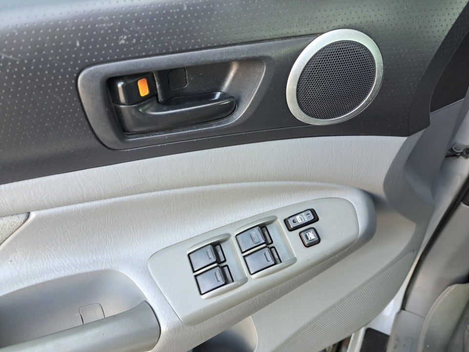 2010 Toyota Tacoma Base V6