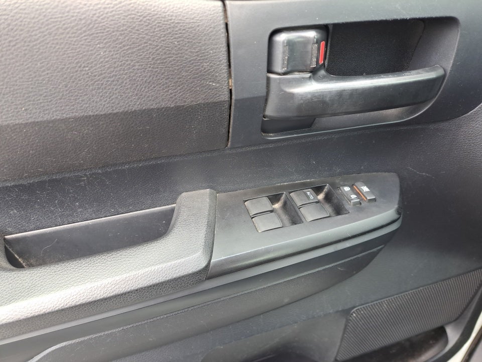 2014 Toyota Tundra SR